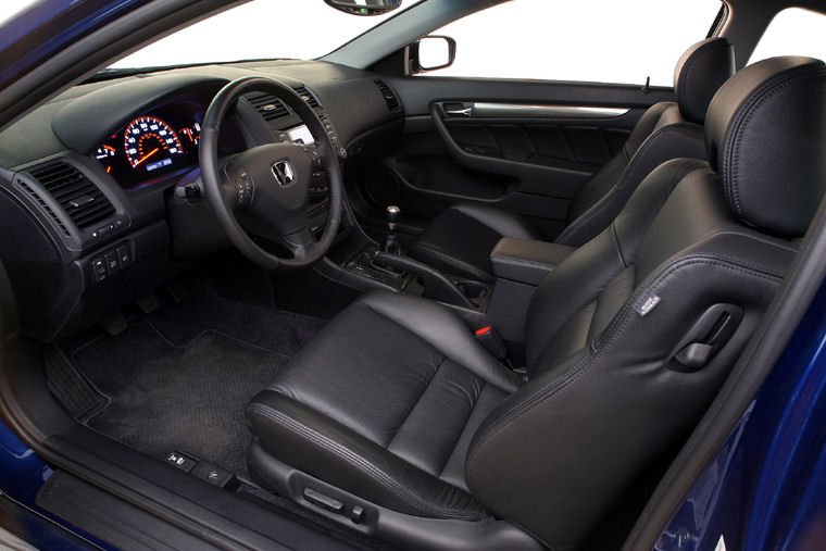 2005 Honda Accord Interior Picture